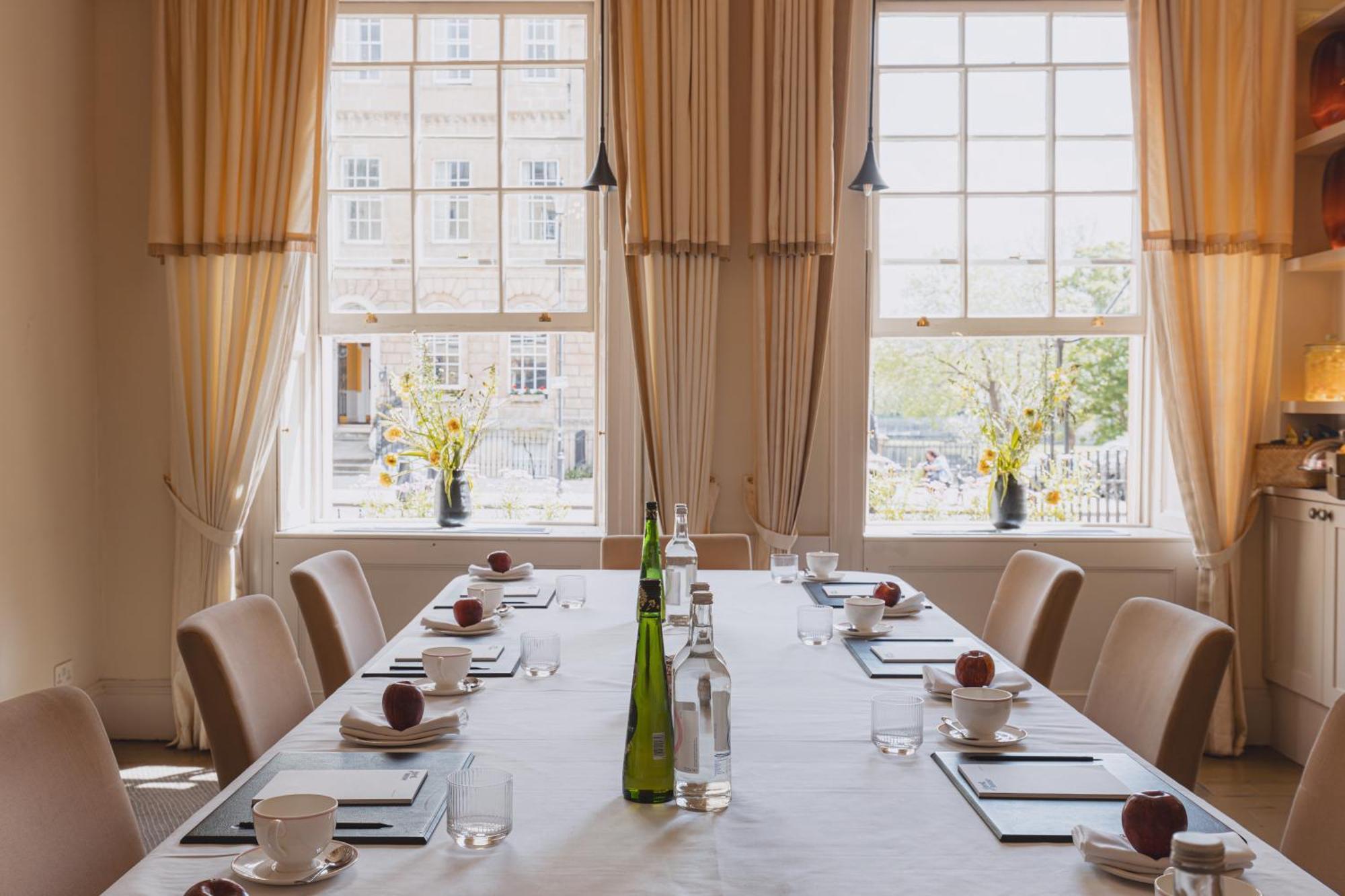 No 15 By Guesthouse, Bath Extérieur photo The boardroom at the hotel
